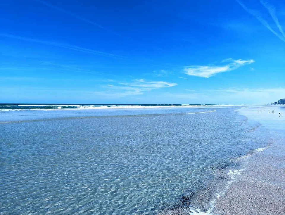 New Smyrna Beach Parking (Hiles Ave)
