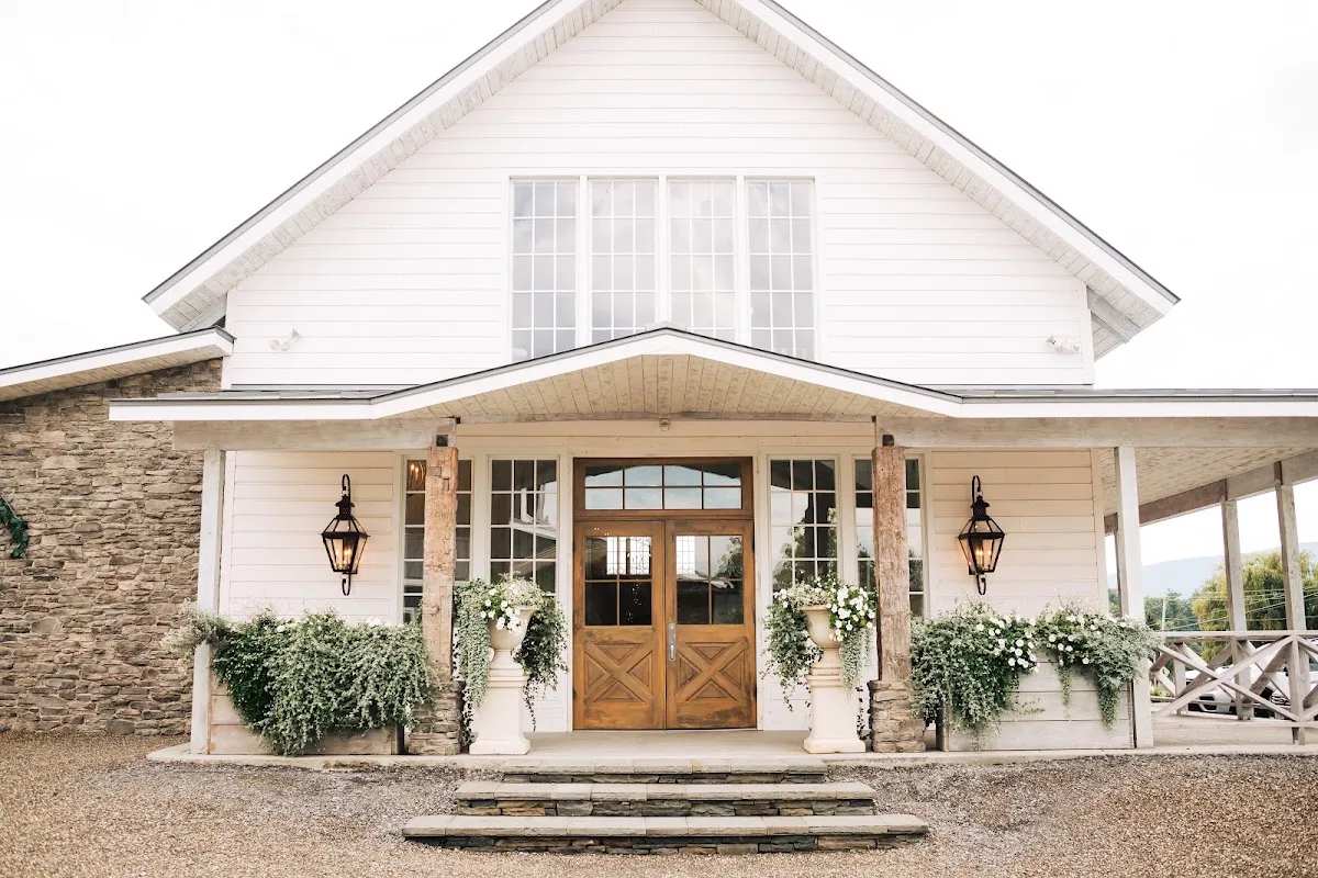 The Sablewood at Highview Springs