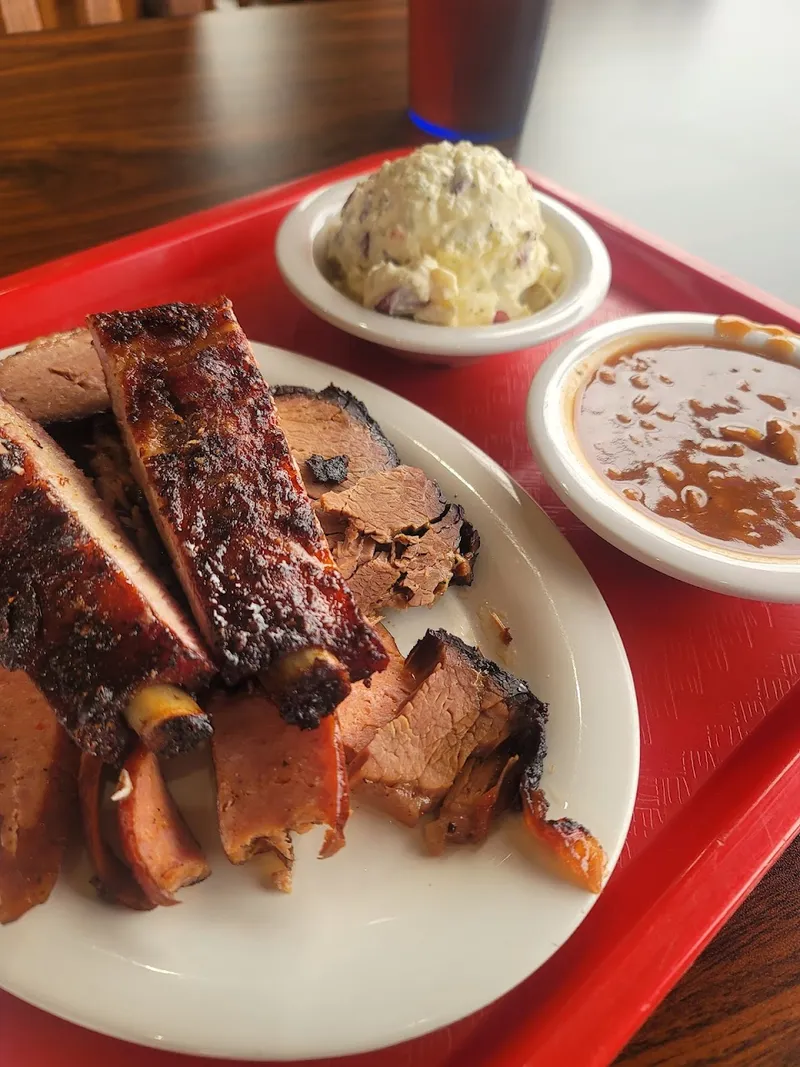 Tony's BBQ & Steakhouse