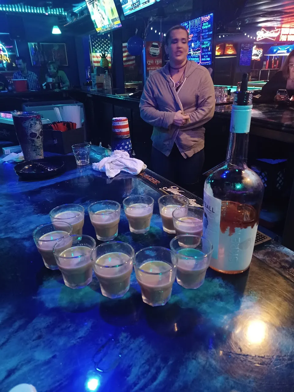 Aqua Bar & Grill
