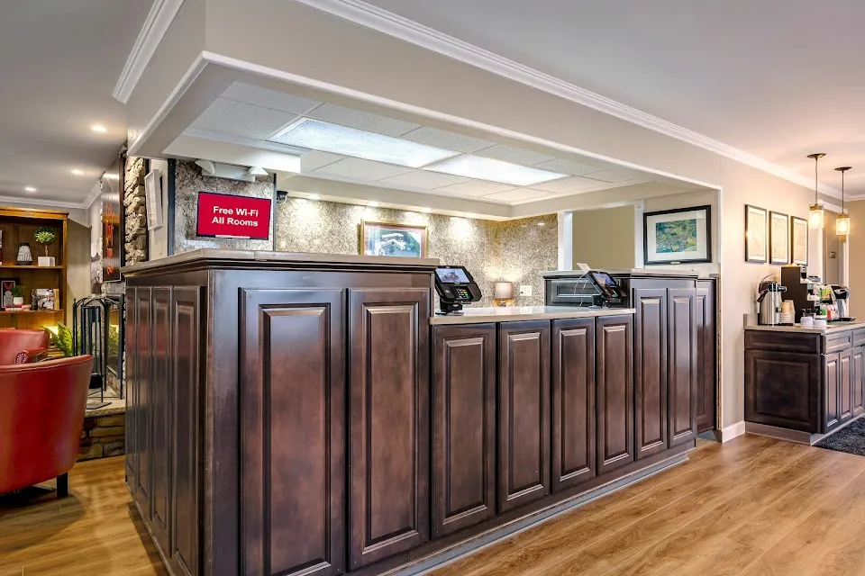 Red Roof Inn & Suites Herkimer