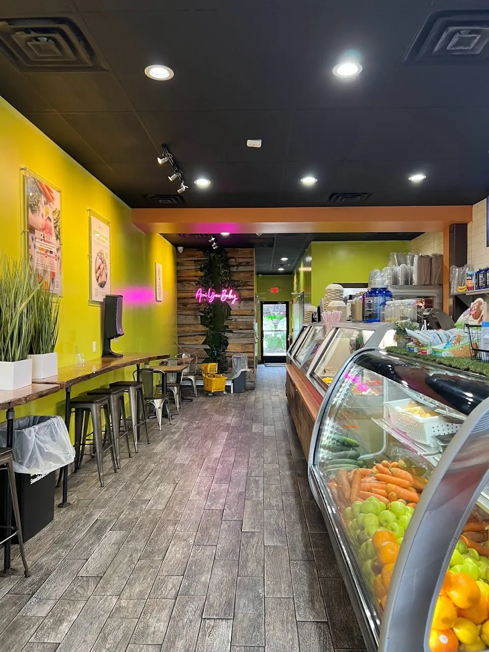 Blend Smoothie and Salad Bar- Middletown
