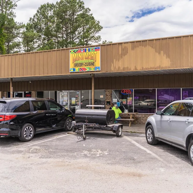 Mini Mart Caribbean Grocery & Cuisine