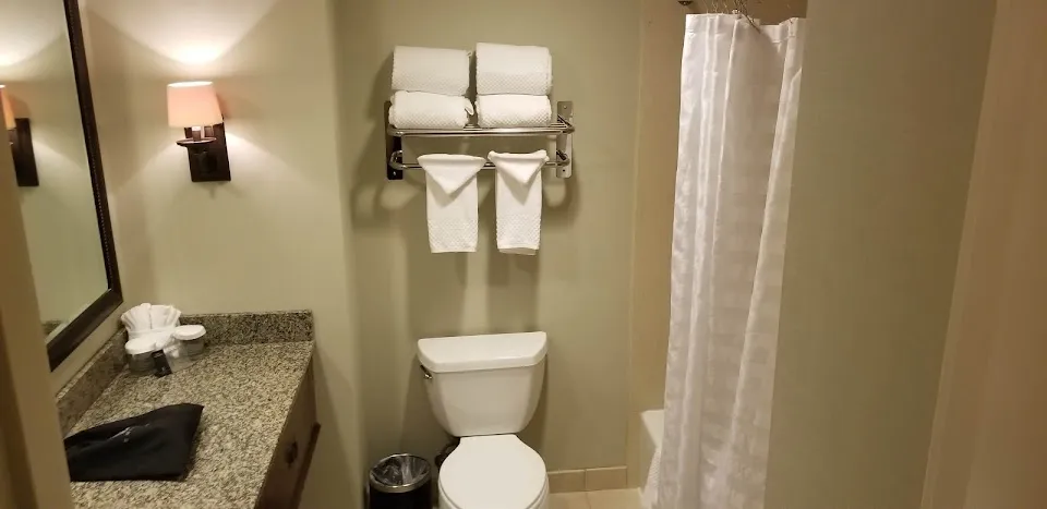 Embassy Suites by Hilton La Quinta Hotel & Spa