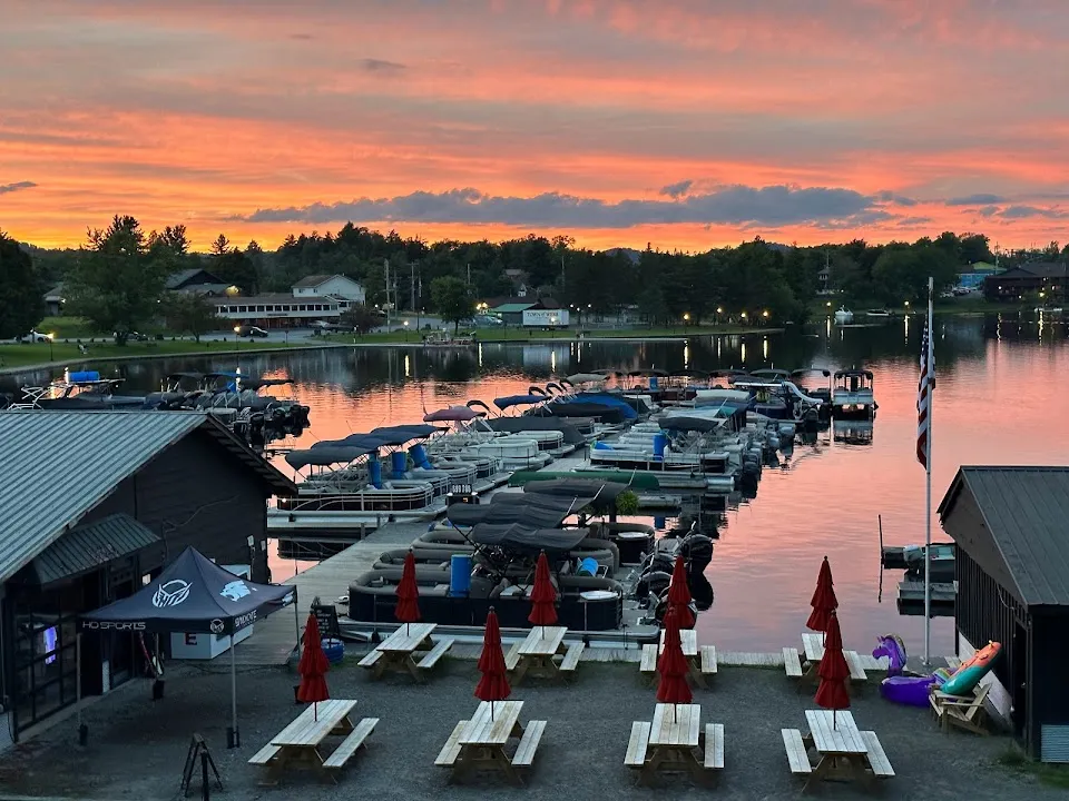 Rivett's Old Forge Marina & Boat Rentals