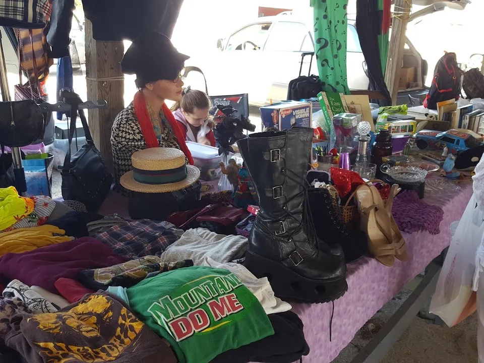 Oak Hill Flea Market
