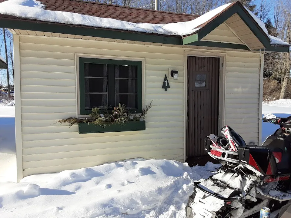 Mackinaw Timbers Cabins