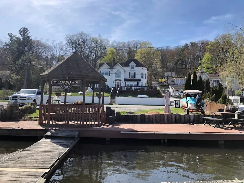 Waterstone Inn