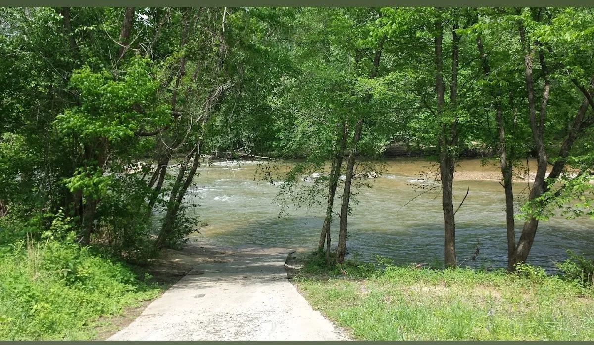 Dan River Access Point & Parking Lot