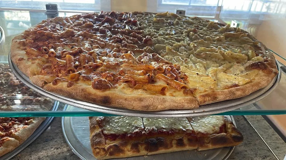 Four Brothers Restaurant & Pizzeria