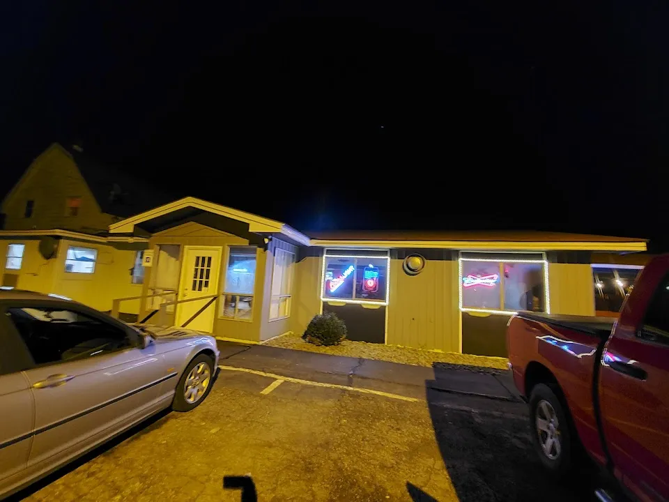 Highball Tavern