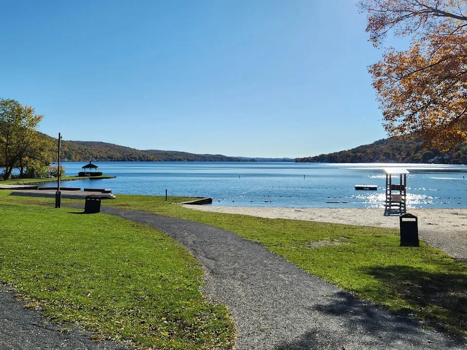 Thomas P. Morahan Waterfront Park
