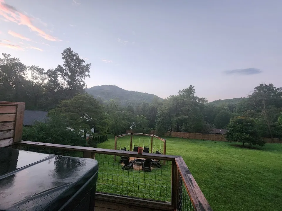 Modern Mountain