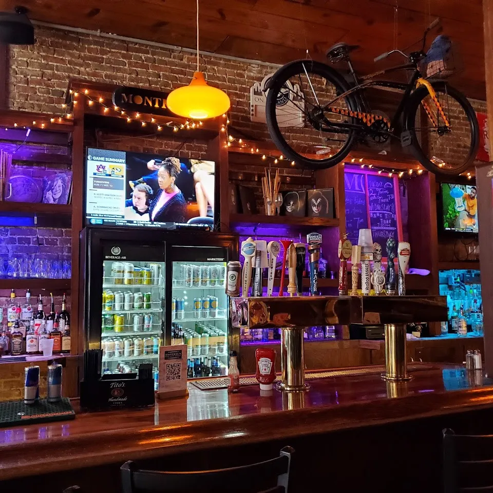 Montreux Bar & Grill