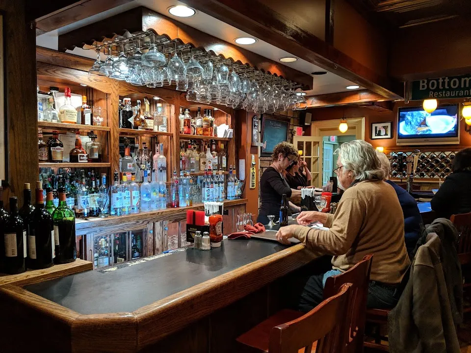 Bottoms Up Restaurant and Pub