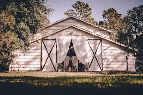 Magnolia Barn