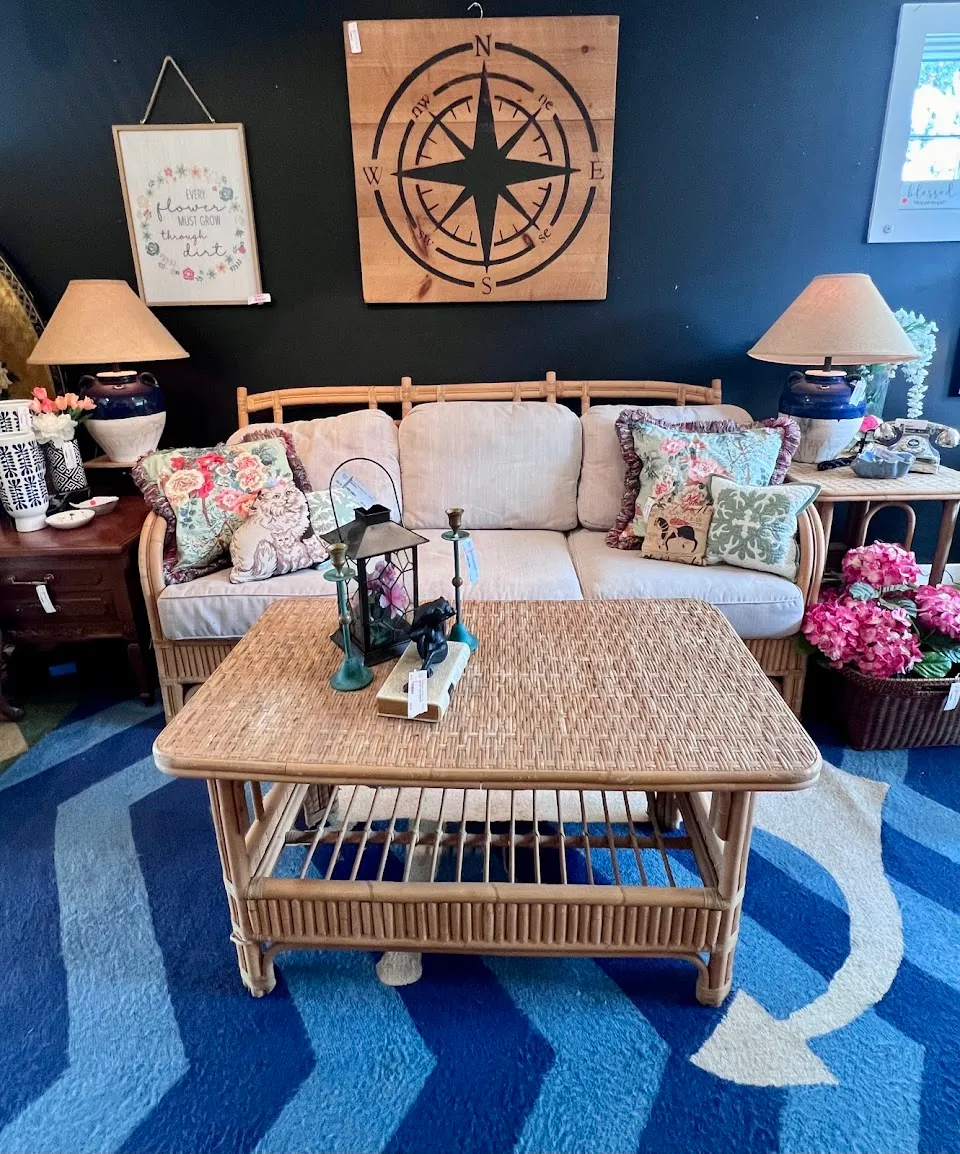 Little Rascals Consignment Shop