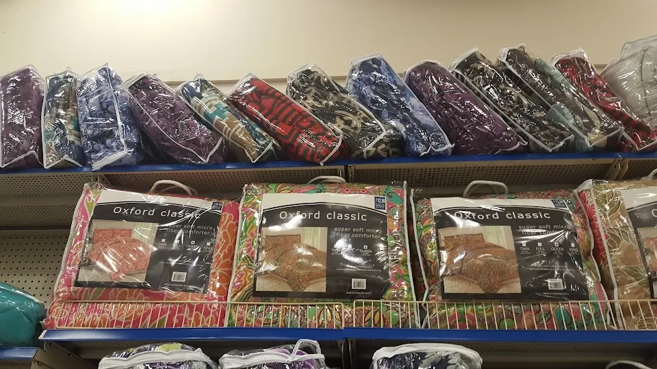 Roses Discount Store