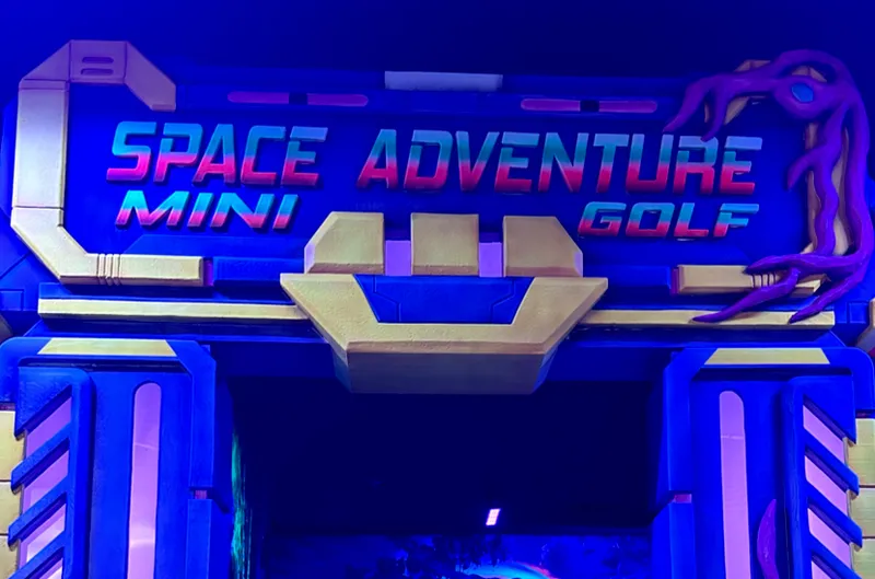 Space Adventure Mini Golf