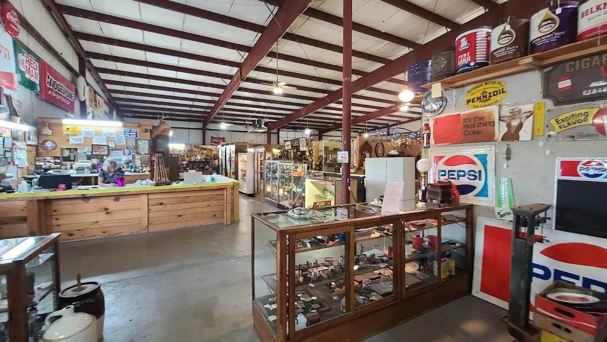 112 Antique Mall