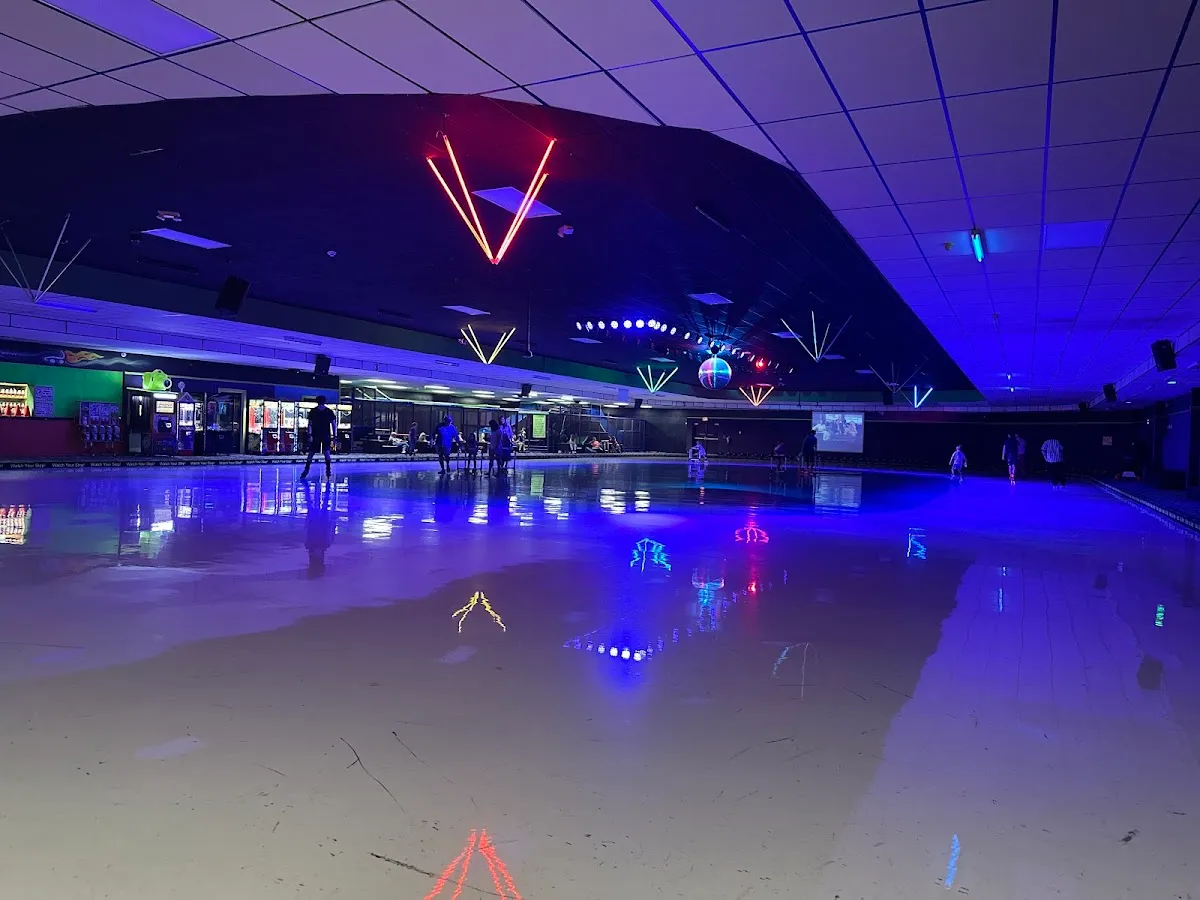 Hot Wheels Skate Center
