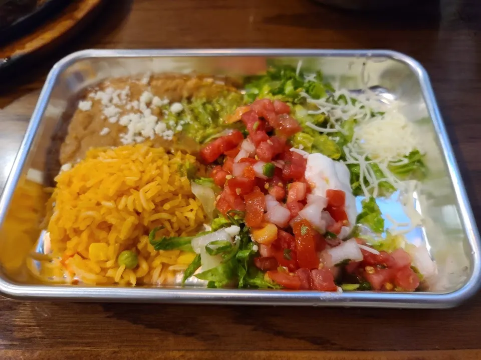 El Molcajete Cocina Mexicana