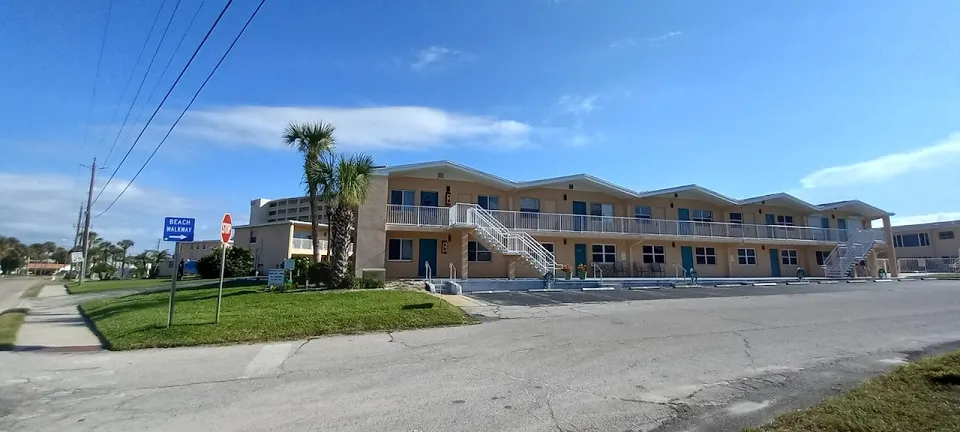 Holiday Cove North