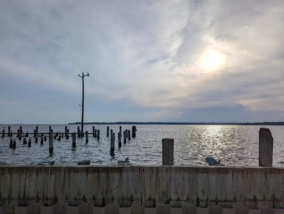 Doc's Sunset Grille