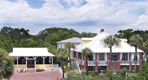 Beachview Inn & Spa