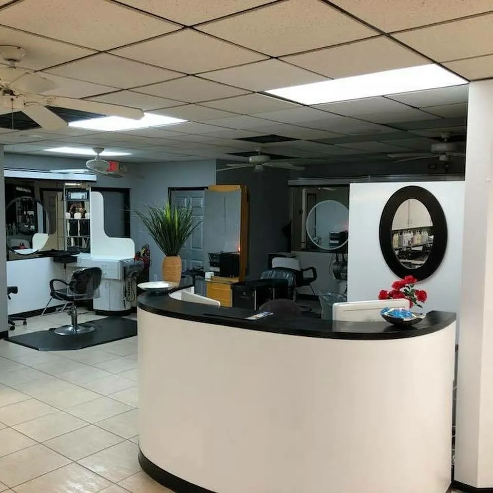 Nikkole Michaels Salon & Spa
