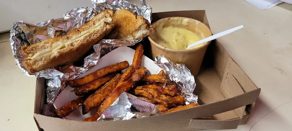 Suzy Q’s Ice Cream & Grill