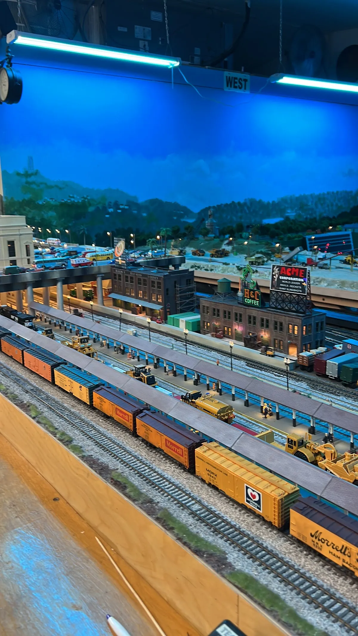 Dana's Railroad Supply