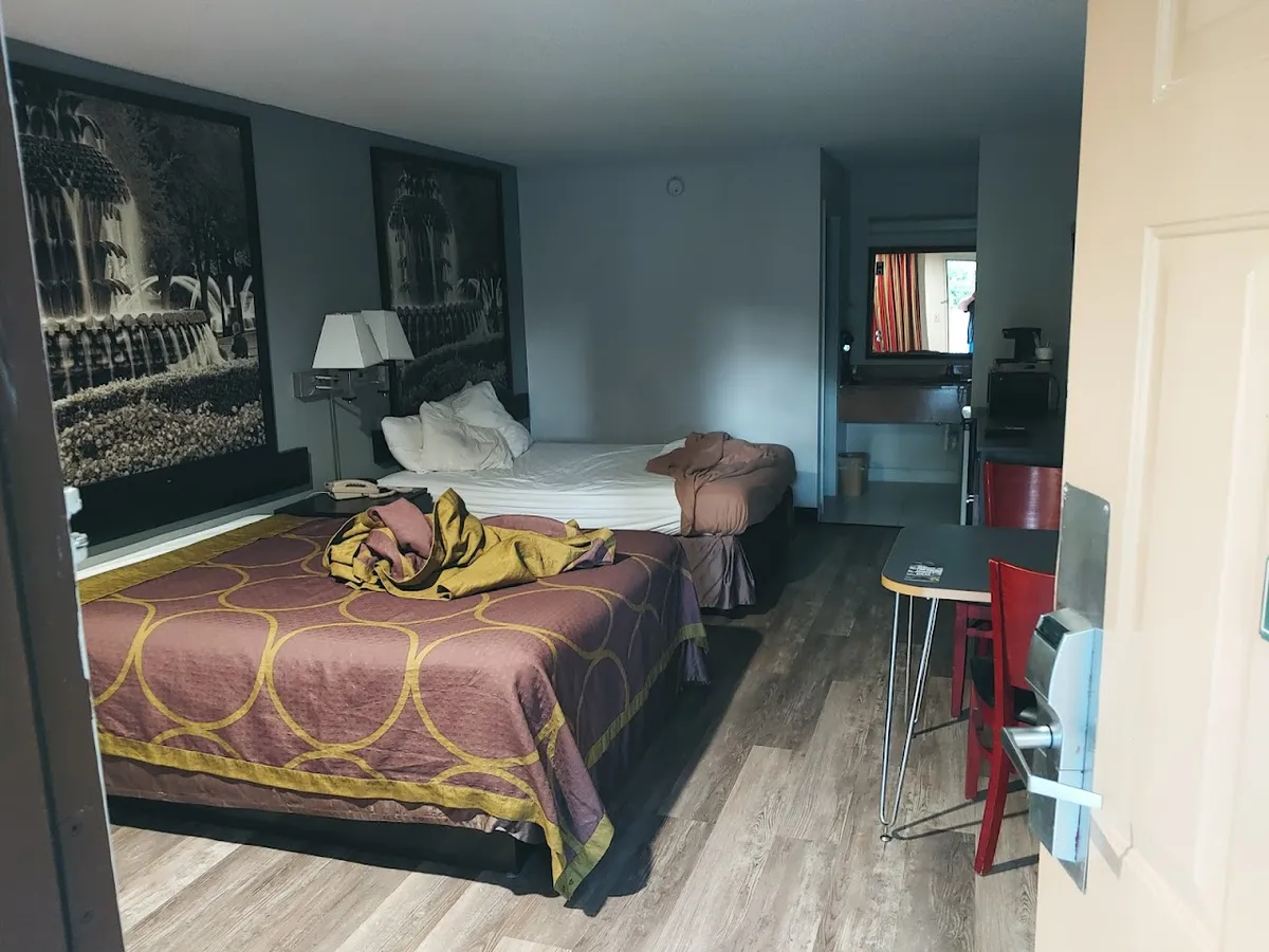 Super 8 by Wyndham Sumter