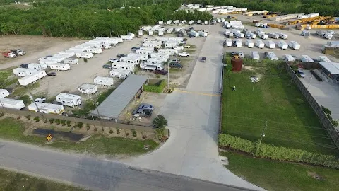 Lucas Gusher RV Park