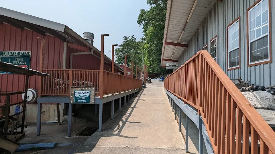Hillside Orchard Farms