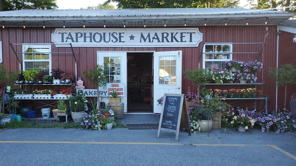 Trails End Taphouse @ Greenwood Lake Garden and Farm Market