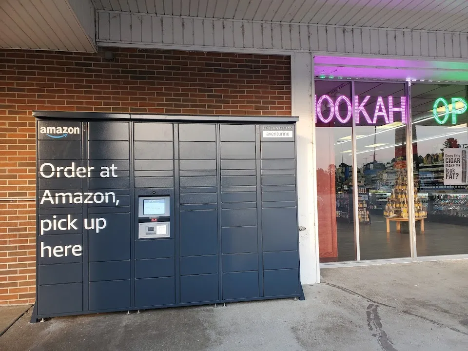 Amazon Hub Locker