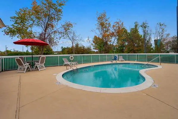 Comfort Inn & Suites Santee I-95