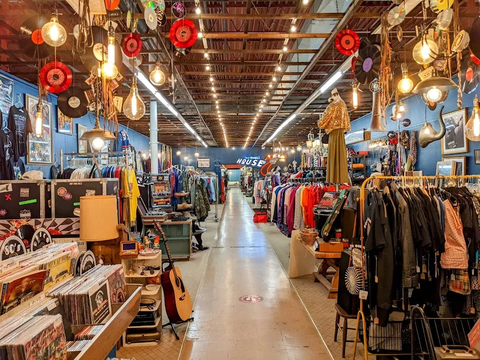 Newburgh Vintage Emporium Ware-House