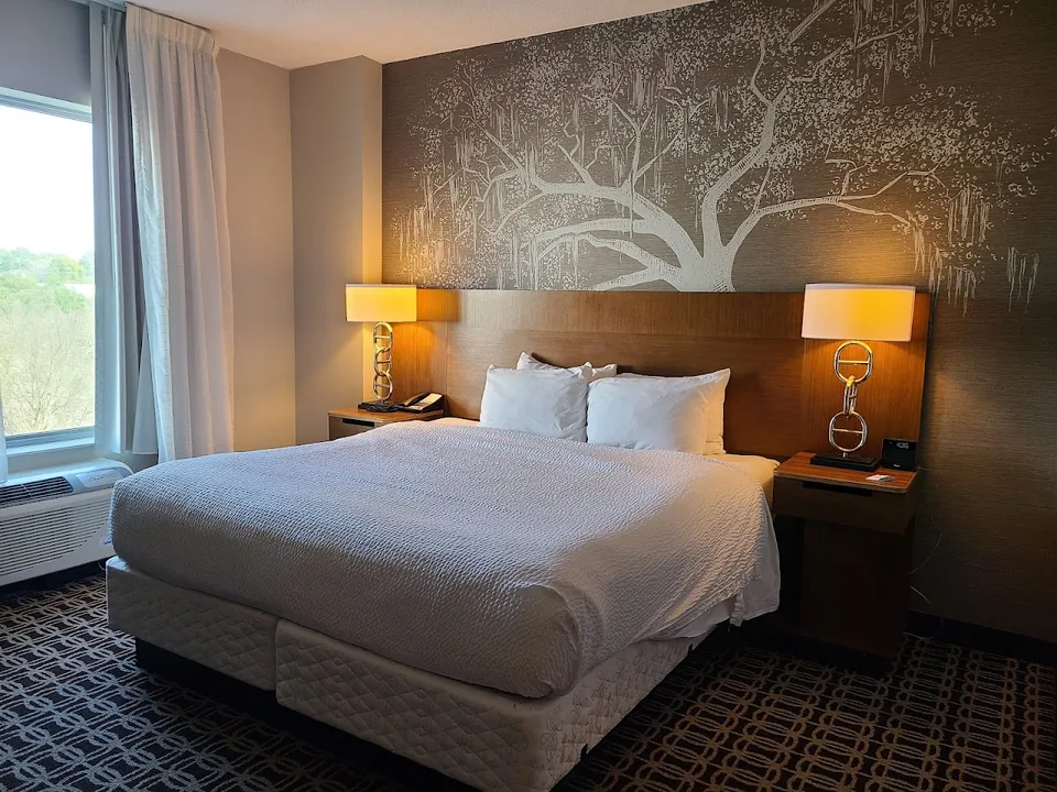 Fairfield by Marriott Inn & Suites Savannah Midtown