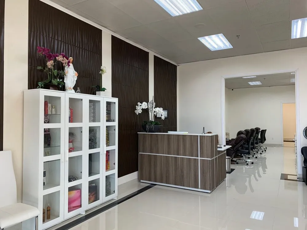 Trish's Lashes - Brows & Beauty Studio