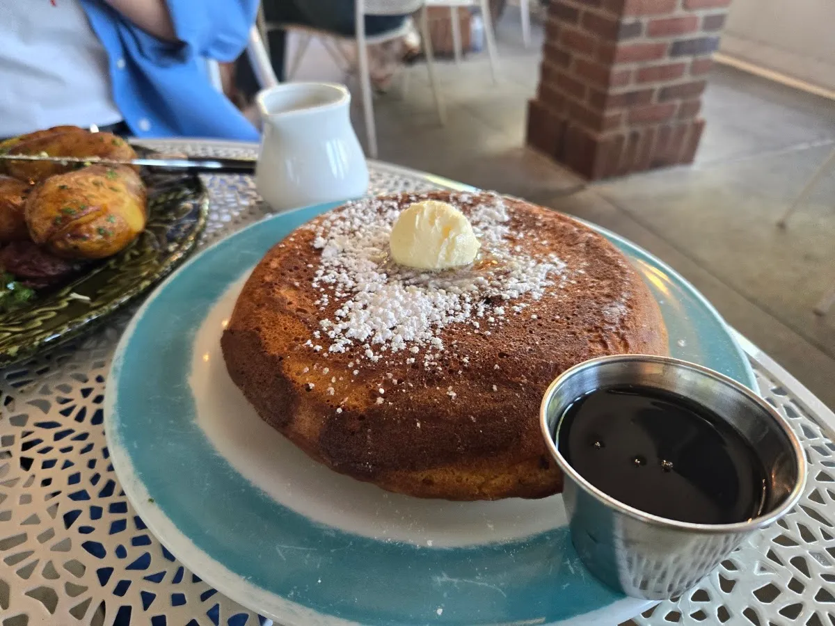 Hen Mother Cookhouse - Johns Creek
