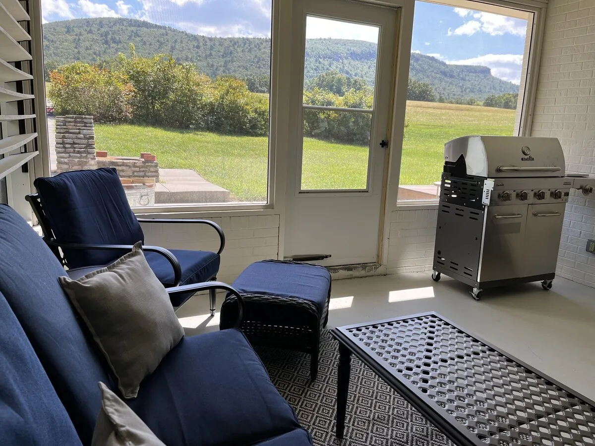 Mountain View Cottage at Hanging Rock
