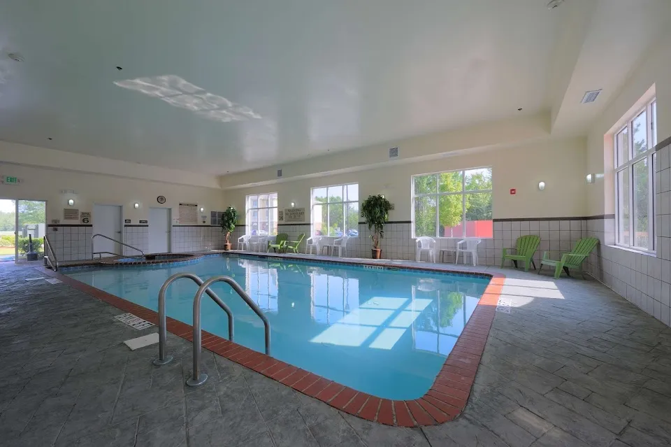 Country Inn & Suites By Radisson, Savannah Airport, GA