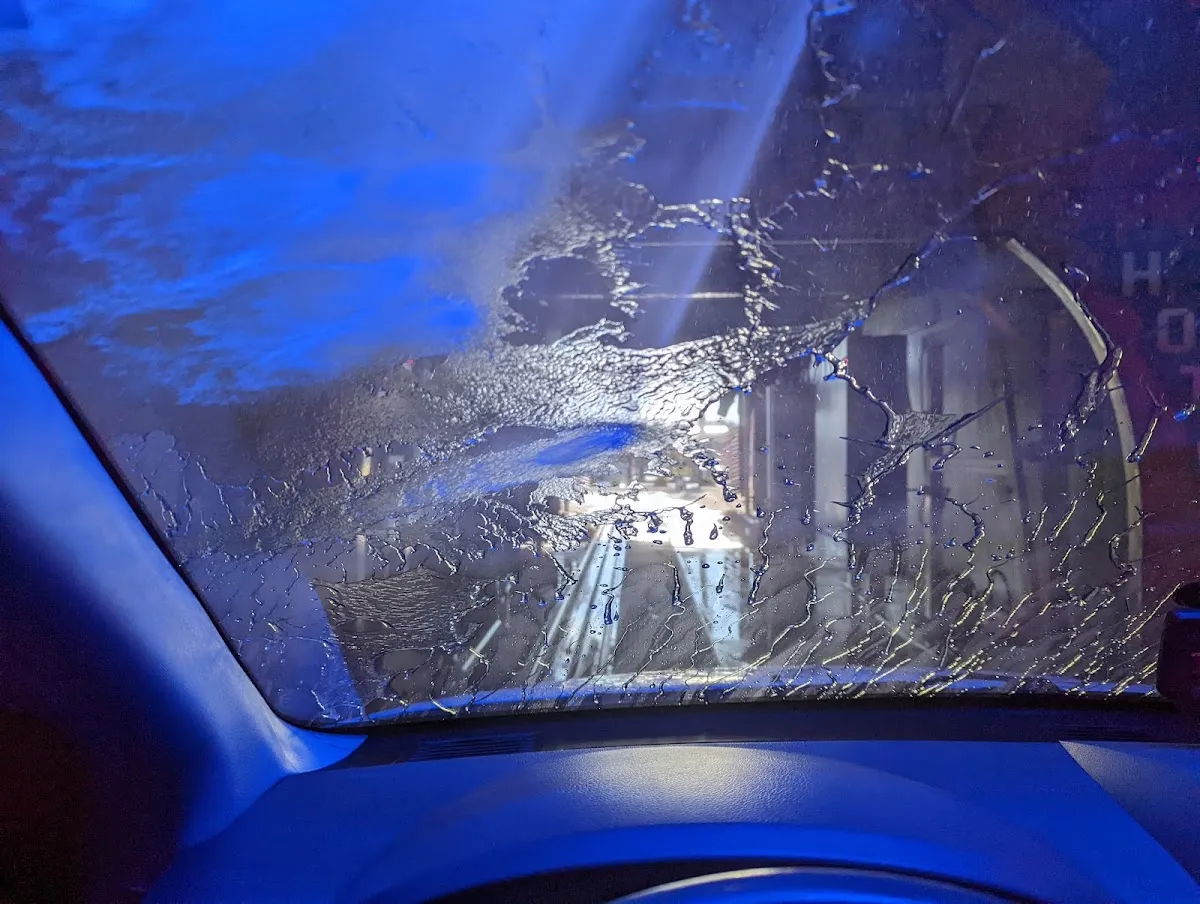 Rocks Edge Express Wash