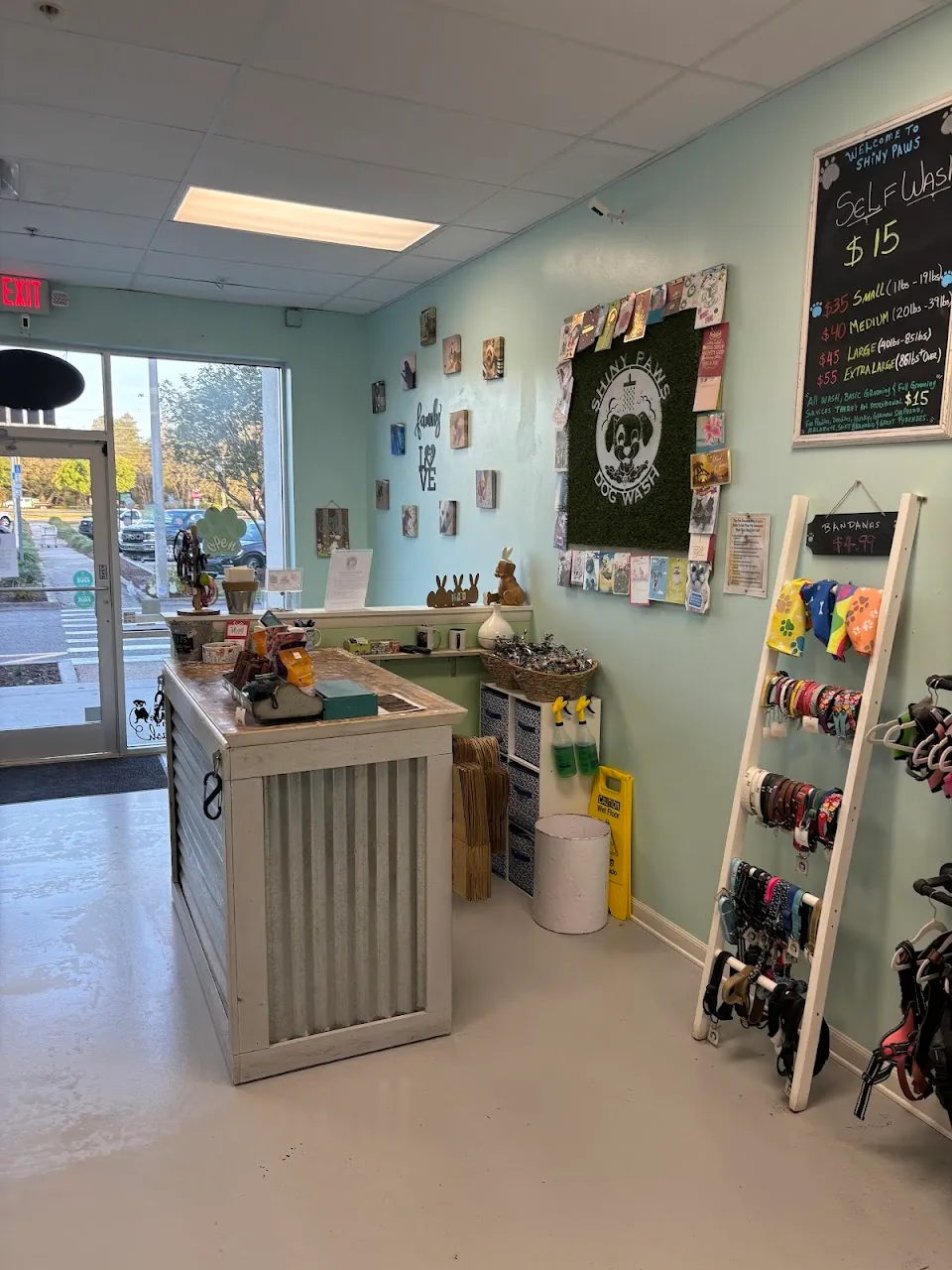 Shiny Paws Dog Wash & Grooming (Glen Lakes)