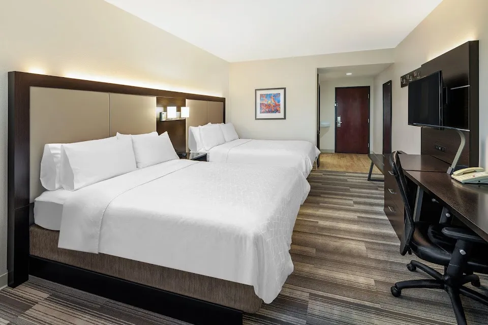 Holiday Inn Express & Suites Florence I-95 @ Hwy 327 by IHG
