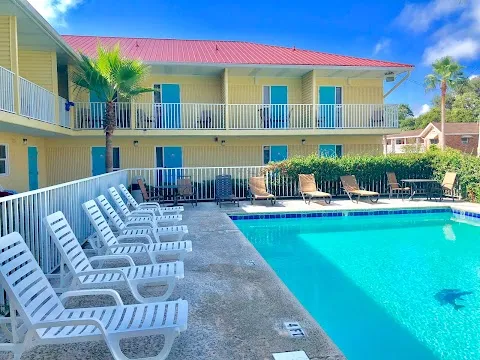 Dunes Inn & Suites