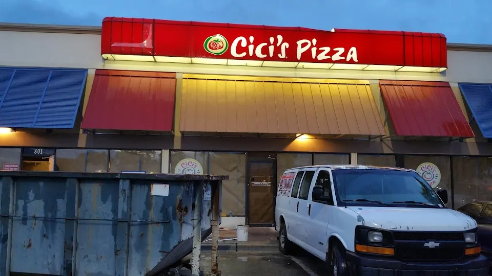 Cicis Pizza