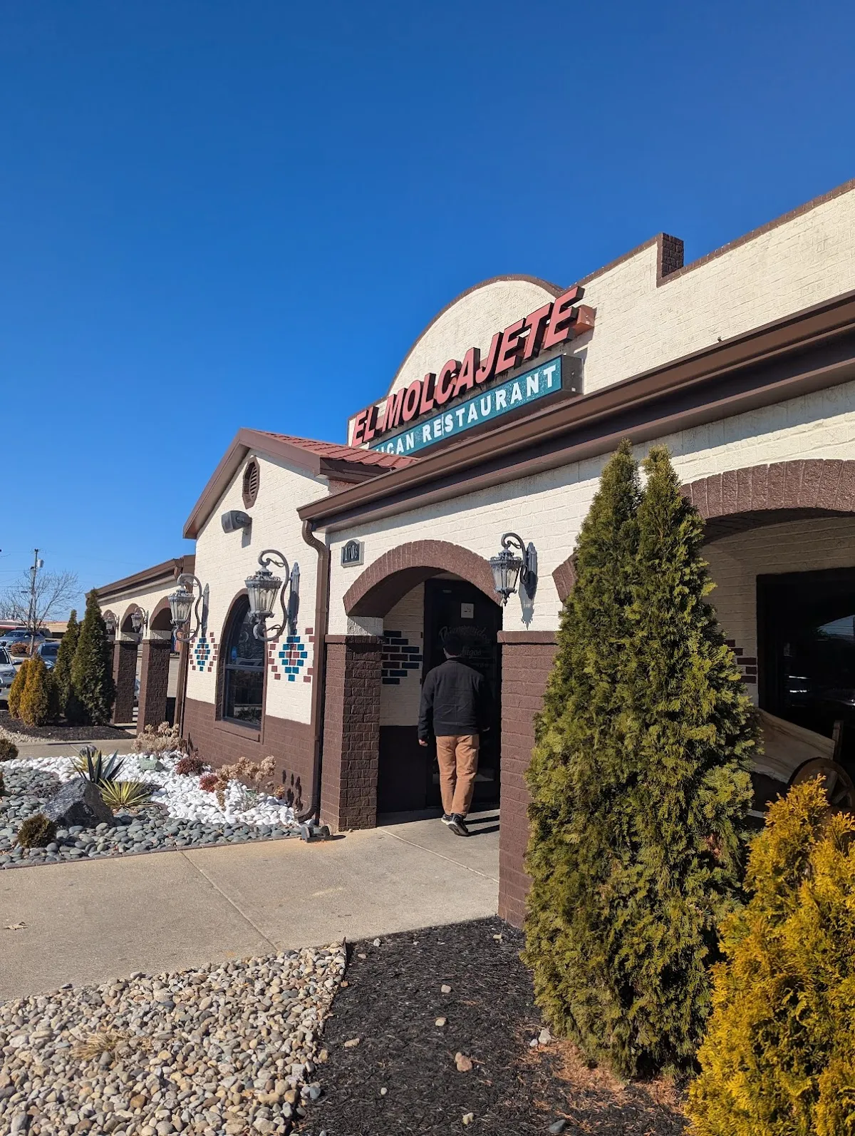 El Molcajete - Springfield's Mexican Restaurant